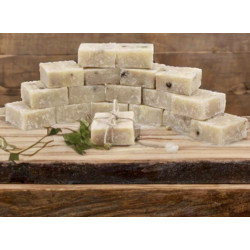 Natural Green Tea Soap – Antioxidant-Rich, Detoxifying & Skin-Refreshing